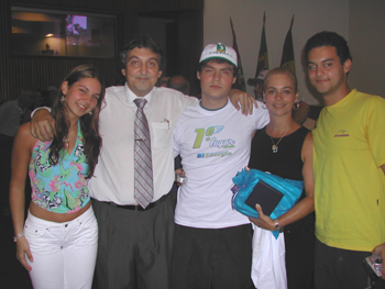 Renato L. M.Valente - primeiro colocado - e sua família