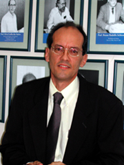 Prof. Álvaro Prata - fotos Paulo Noronha/Agecom