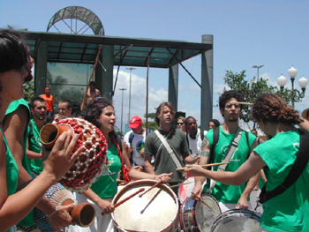 Grupo Arrasta Ilha - foto divulgação