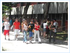 Movimento no campus.
