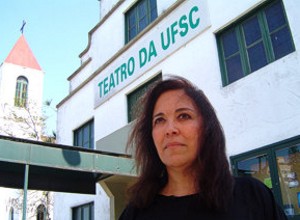 Biange Cabral coordenará grupo "Teatro como pedagogia"