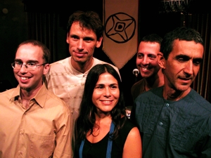 Integrantes do grupo Cravo-da-Terra