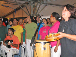 Para os integrantes, o coral é mais do que o canto