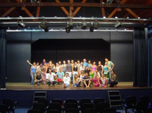 Aulas de teatro estão entre as opções