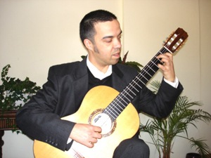 Paulo: docência e festivais de música barroca
