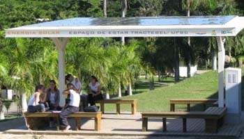 Telhado solar no HU cria espaço de descanso