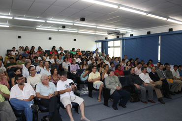 Aula magna da Geologia com Edison Milani