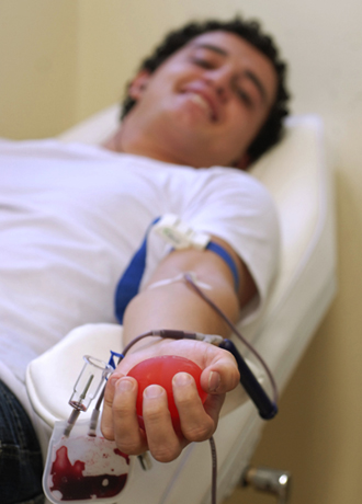 Veteranos do CTC doam sangue