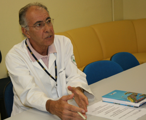 Vice-diretor do HU Felipe Felício