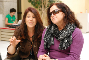 As organizadoras: Sassá Moretti e Zélia Sabino
