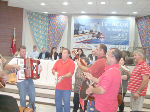 Festa na abertura deu o tom do evento