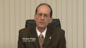 pronunciamento reitor greve 2011