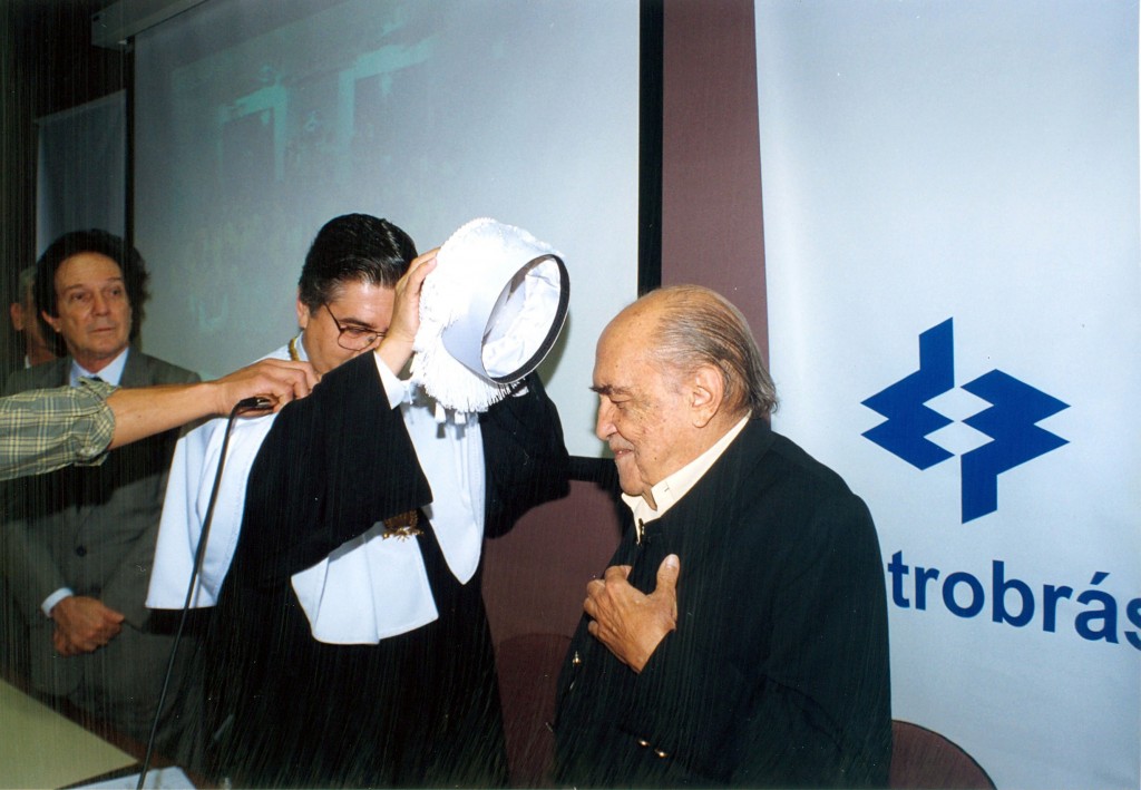 Honoris Causa para Oscar Niemeyer