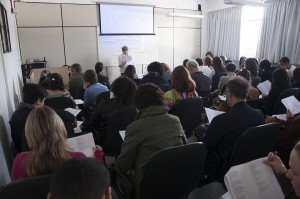 Aula aberta de Ana Luísa Amaral no CCE, da UFSC, em 17 de maio. (Foto: Ítalo Padilha/Agecom/UFSC)
