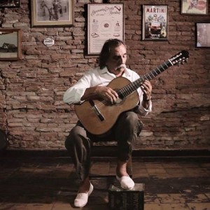 Lucio Yanel, um dos músicos de Ao Som do Chamamé