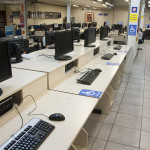 Bancada reservada para cadeirantes.