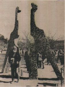 Lautaro Labbé durante a inauguração da escultura, em agosto de 1994. (Foto: Nilson José da Silva/Acervo Agecom/UFSC)