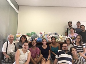 Grupo ajudou a arrecadar alimentos. Foto: Divulgação/UFSC.