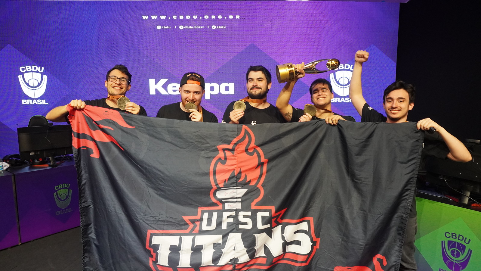 A ilusão de uma disputa mista nos eSports – Cotidiano UFSC